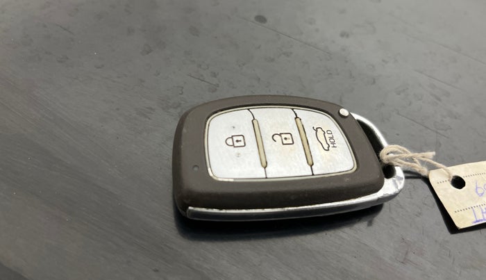 2014 Hyundai Grand i10 ASTA AT 1.2 KAPPA VTVT, Petrol, Automatic, 57,354 km, Key Close Up