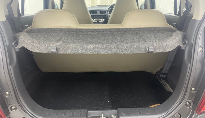 2017 Maruti Alto K10 VXI (O) AMT, Petrol, Automatic, 33,889 km, Boot Inside