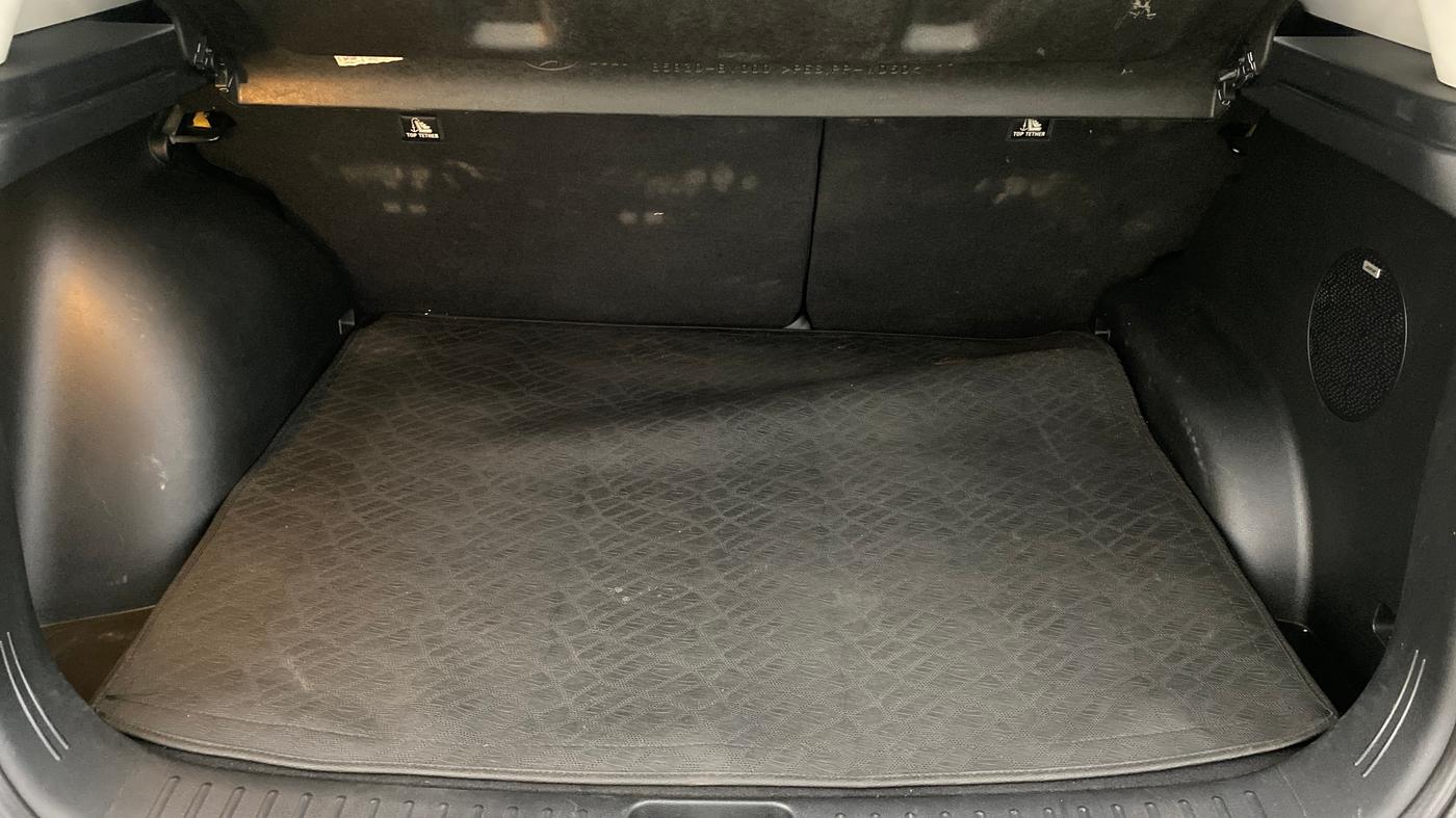2020 Hyundai Creta SX (O) AT 1.5 DIESEL, Diesel, Automatic, 99,454 km, Boot Inside