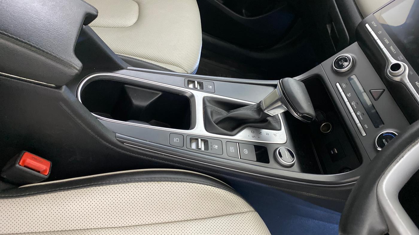 2020 Hyundai Creta SX (O) AT 1.5 DIESEL, Diesel, Automatic, 99,454 km, Gear Lever