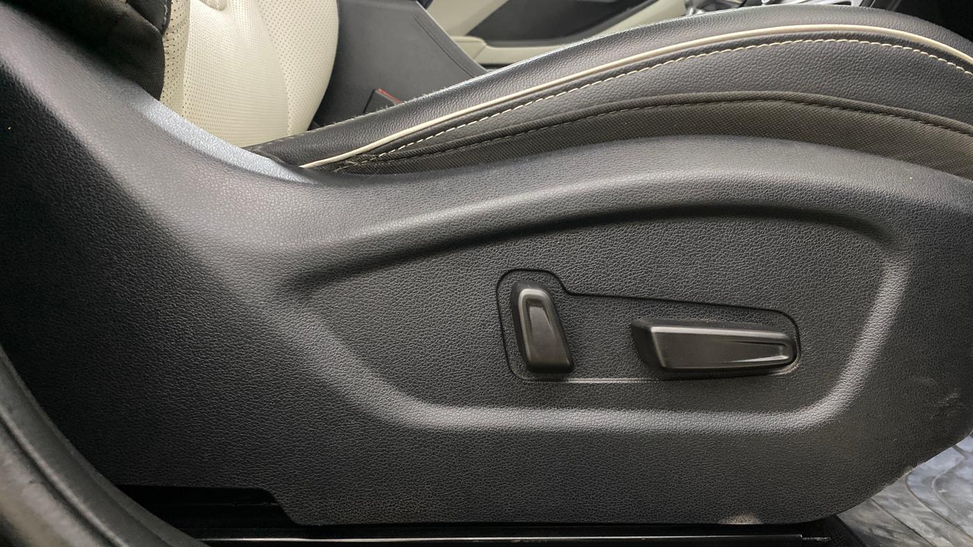 2020 Hyundai Creta SX (O) AT 1.5 DIESEL, Diesel, Automatic, 99,454 km, Driver Side Adjustment Panel