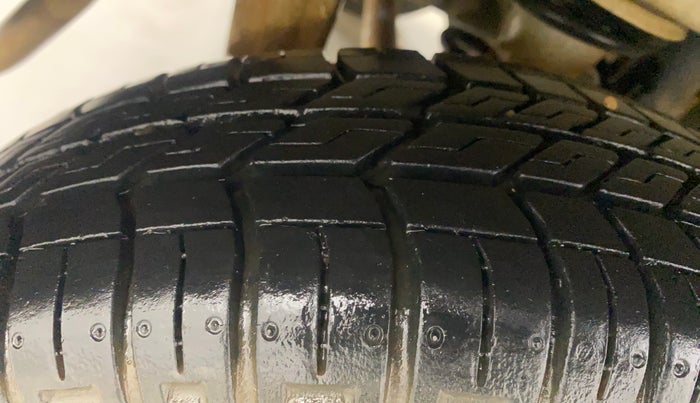 2018 Maruti Alto 800 LXI, Petrol, Manual, 32,383 km, Right Rear Tyre Tread