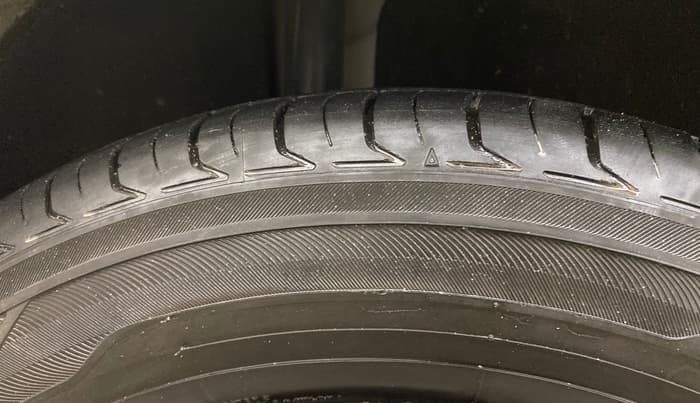 2018 Ford Ecosport TREND + 1.5L PETROL AT, Petrol, Automatic, 43,504 km, Right Rear Tyre Tread