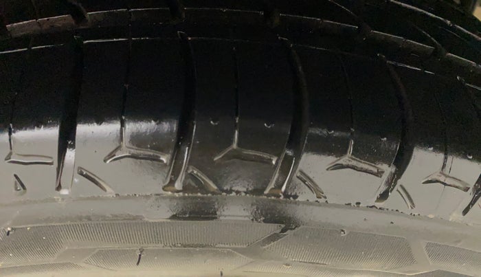 2017 Tata TIGOR XZ (O) PETROL, Petrol, Manual, 1,03,463 km, Left Rear Tyre Tread