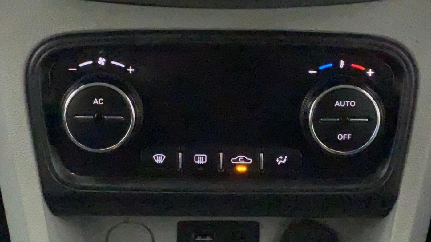 2020 Tata Tiago XZ PLUS PETROL, Petrol, Manual, 15,148 km, Automatic Climate Control