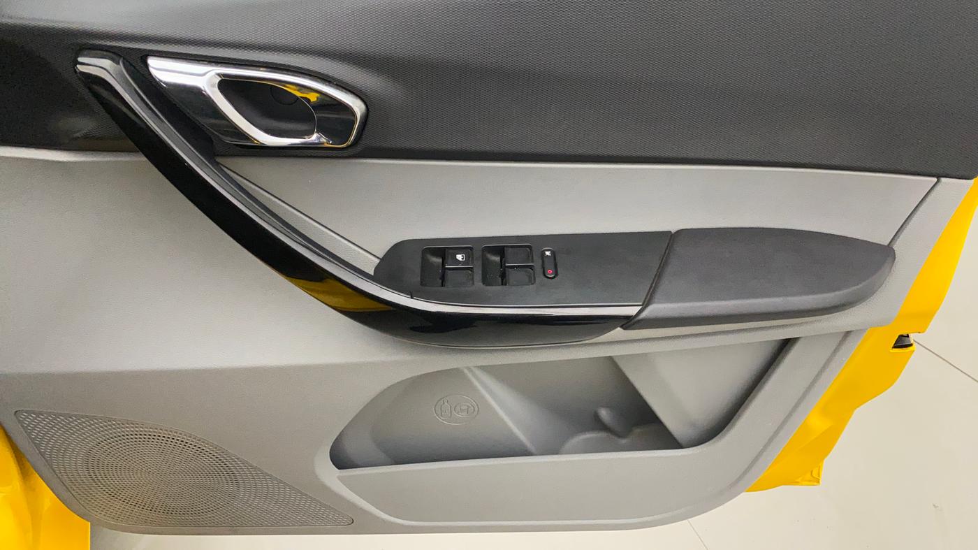 2020 Tata Tiago XZ PLUS PETROL, Petrol, Manual, 15,148 km, Driver Side Door Panels Control