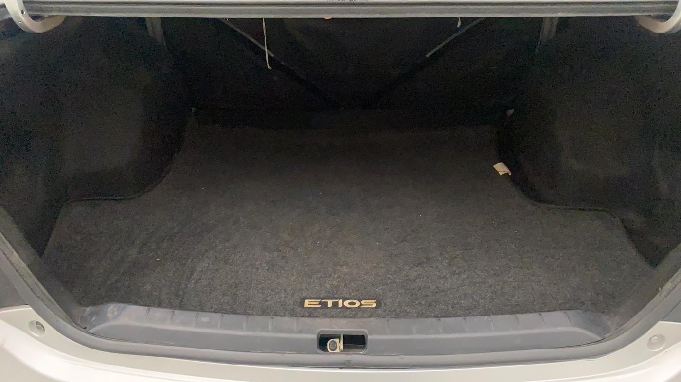 2014 Toyota Etios V, Petrol, Manual, 61,733 km, Boot Inside