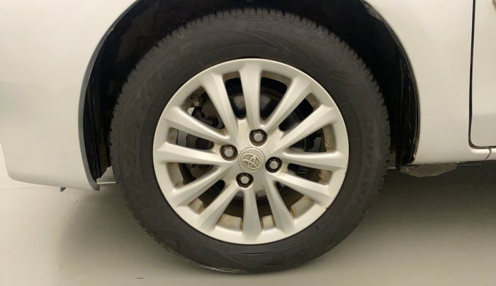 2014 Toyota Etios V, Petrol, Manual, 61,733 km, Left Front Wheel