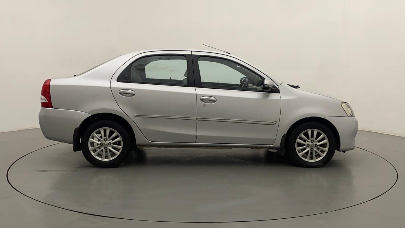 2014 Toyota Etios V, Petrol, Manual, 61,733 km, Right Side