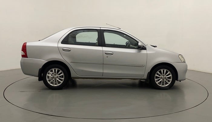 2014 Toyota Etios V, Petrol, Manual, 61,733 km, Right Side