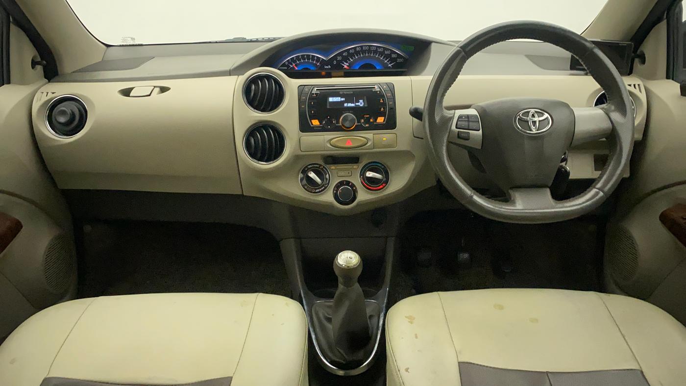 2014 Toyota Etios V, Petrol, Manual, 61,733 km, Dashboard