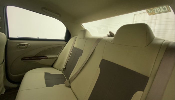2014 Toyota Etios V, Petrol, Manual, 61,733 km, Right Side Rear Door Cabin