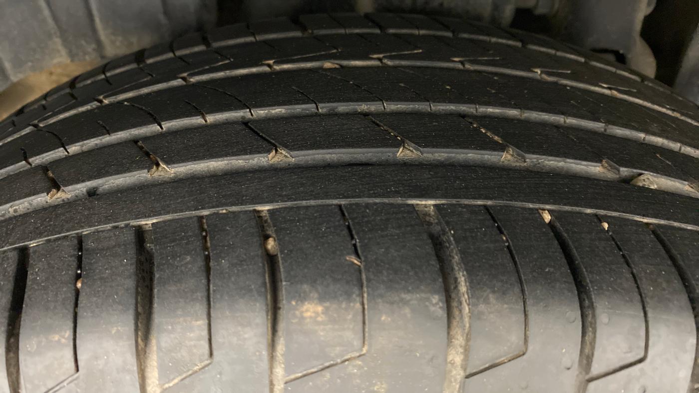 2019 Mahindra XUV300 1.5 W6 MT, Diesel, Manual, 59,235 km, Right Rear Tyre Tread