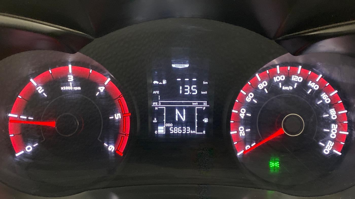 2019 Mahindra XUV300 1.5 W6 MT, Diesel, Manual, 59,235 km, Odometer Image