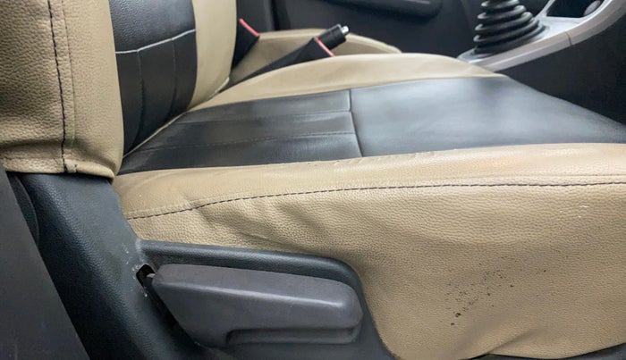 2015 Maruti Ritz VXI, CNG, Manual, 1,30,066 km, Driver Side Adjustment Panel