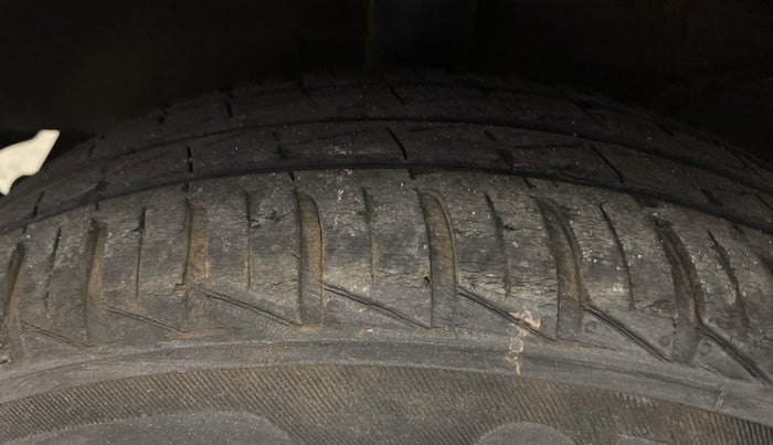 2019 Hyundai NEW SANTRO MAGNA AMT, Petrol, Automatic, 29,305 km, Right Rear Tyre Tread