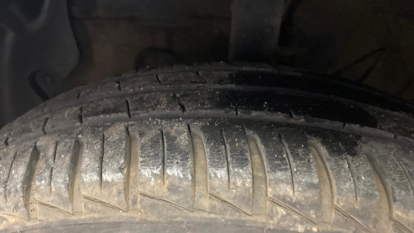 2019 Hyundai NEW SANTRO MAGNA AMT, Petrol, Automatic, 29,305 km, Left Front Tyre Tread