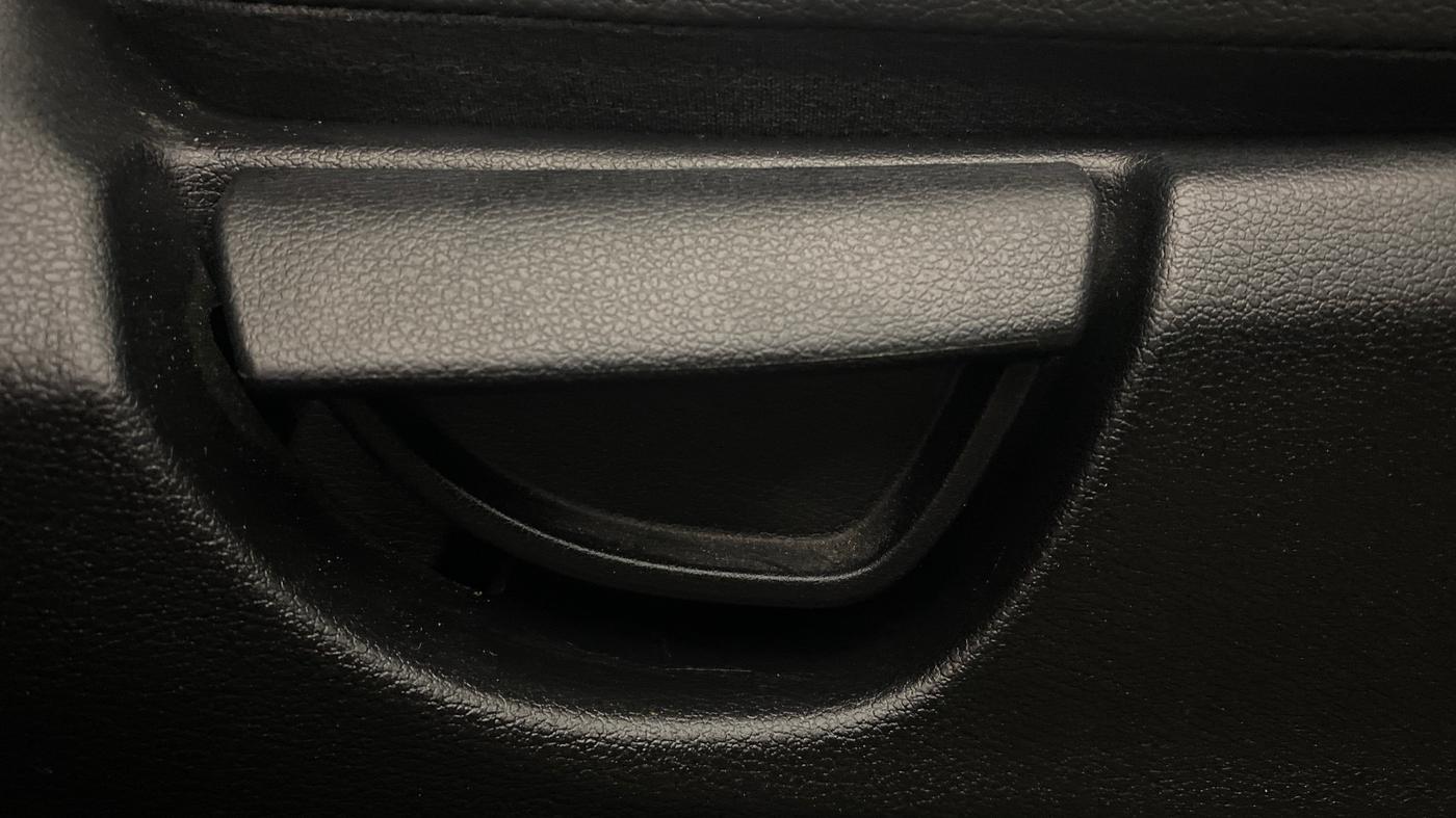 2019 Hyundai NEW SANTRO MAGNA AMT, Petrol, Automatic, 29,305 km, Driver Side Adjustment Panel