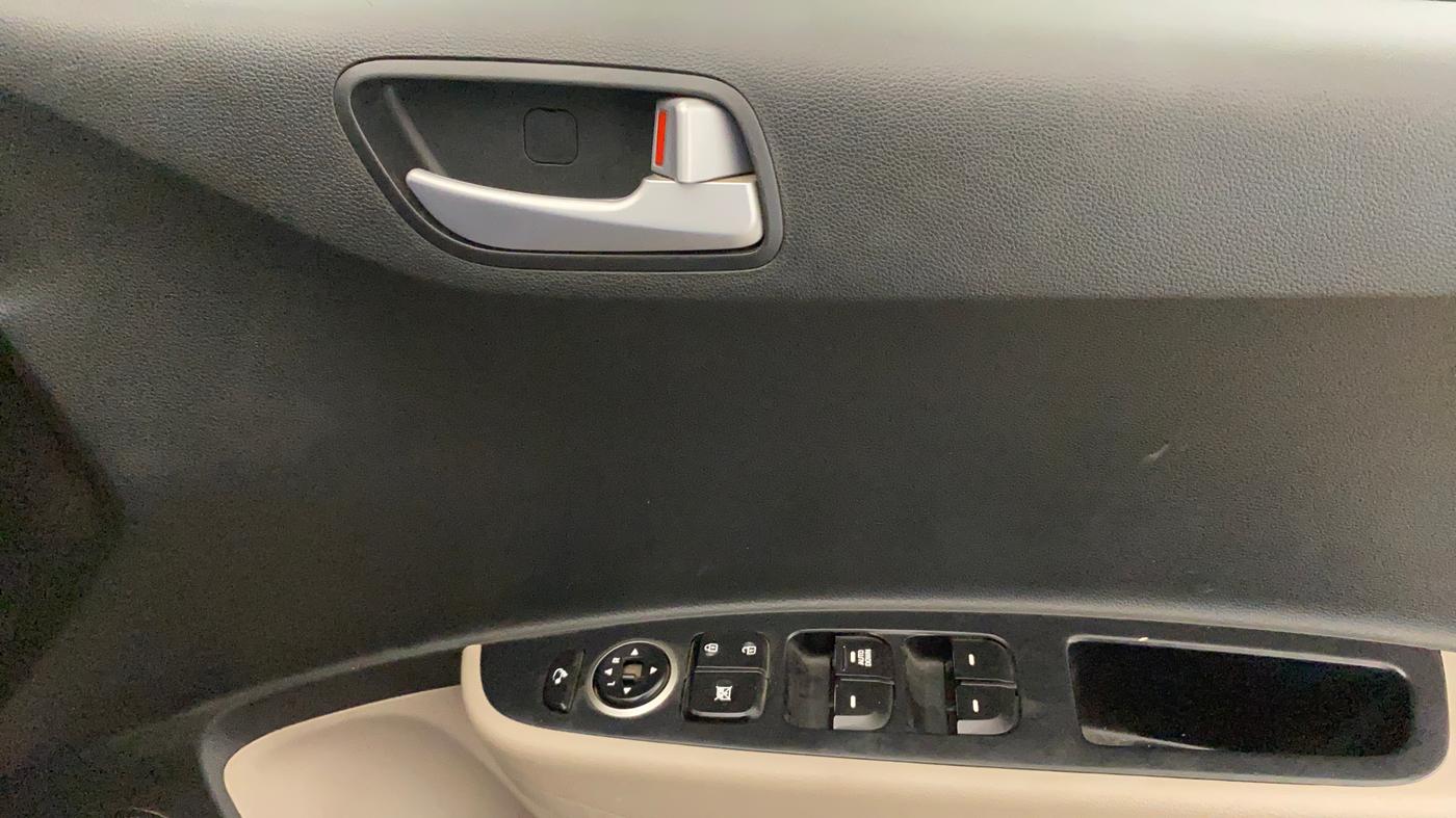 2019 Hyundai Grand i10 SPORTZ 1.2 KAPPA VTVT, Petrol, Manual, 59,215 km, Driver Side Door Panels Control