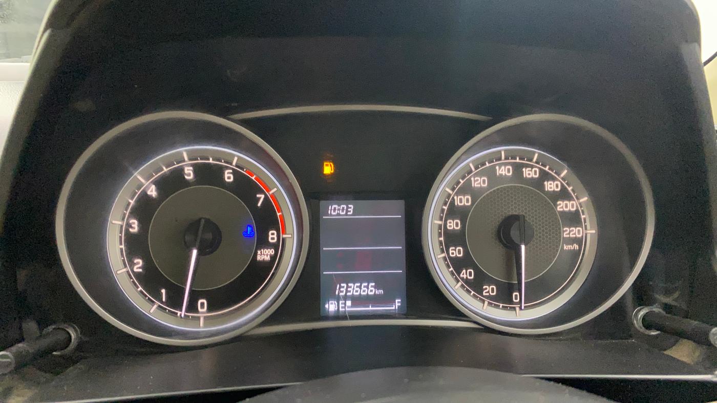 2017 Maruti Dzire VXI, CNG, Manual, 1,33,655 km, Odometer Image
