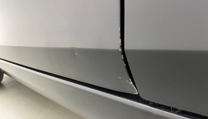 2012 Maruti Swift Dzire VXI, Petrol, Manual, 44,112 km, Front passenger door - Slightly dented