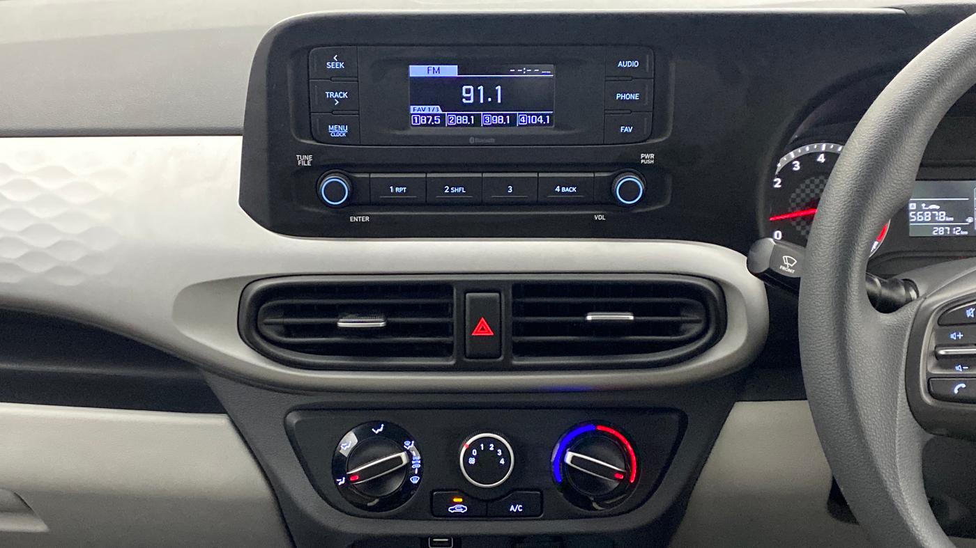 2022 Hyundai GRAND I10 NIOS MAGNA 1.2 MT, Petrol, Manual, 28,747 km, Air Conditioner