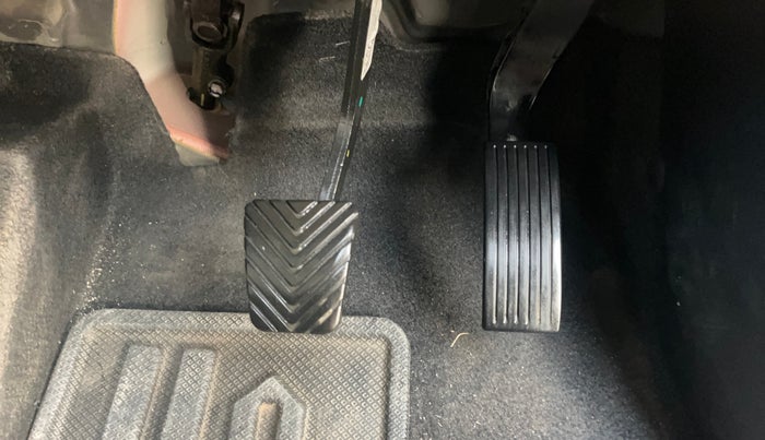 2021 KIA SONET HTX 1.0 IMT, Petrol, Manual, 1,12,203 km, Pedals