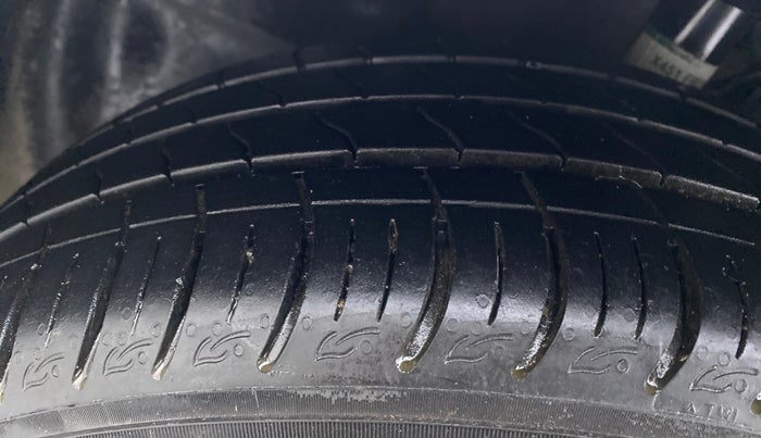 2022 Tata ALTROZ XM+ 1.2 RTN, Petrol, Manual, 5,169 km, Left Front Tyre Tread