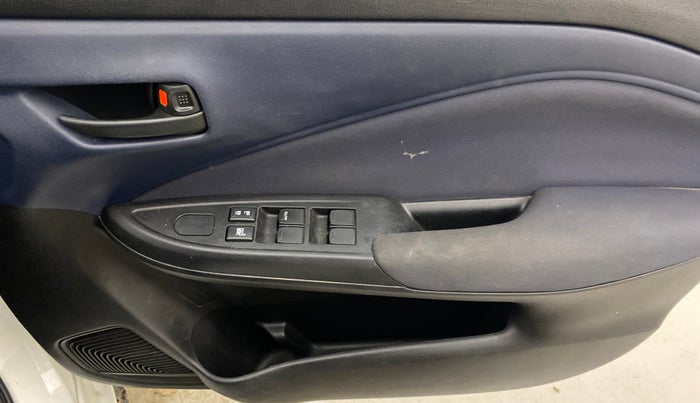 2025 Maruti Baleno SIGMA PETROL 1.2, Petrol, Manual, 54,493 km, Driver Side Door Panels Control