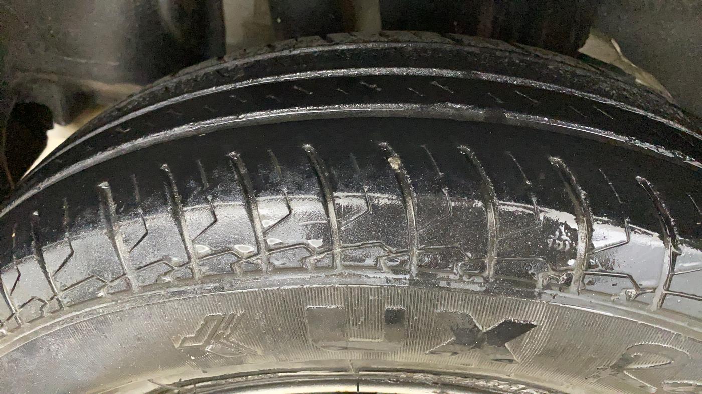 2022 Maruti Swift LXI, Petrol, Manual, 36,541 km, Right Rear Tyre Tread