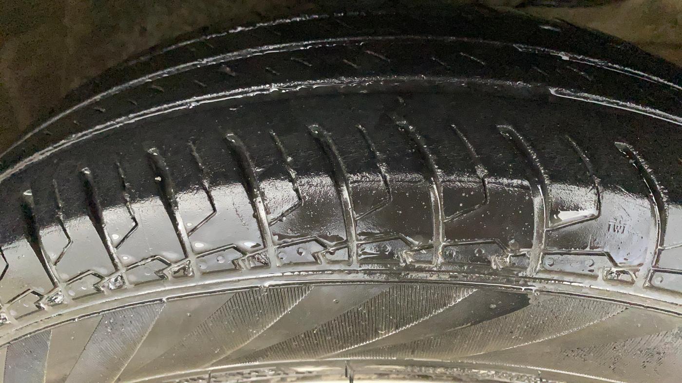 2022 Maruti Swift LXI, Petrol, Manual, 36,541 km, Right Front Tyre Tread