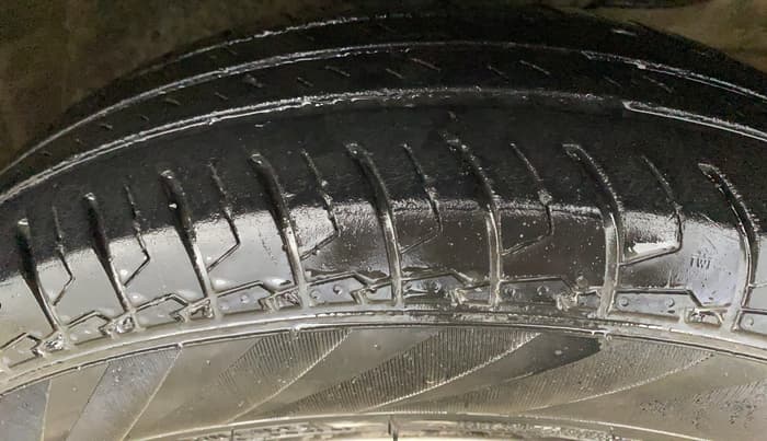 2022 Maruti Swift LXI, Petrol, Manual, 36,541 km, Right Front Tyre Tread