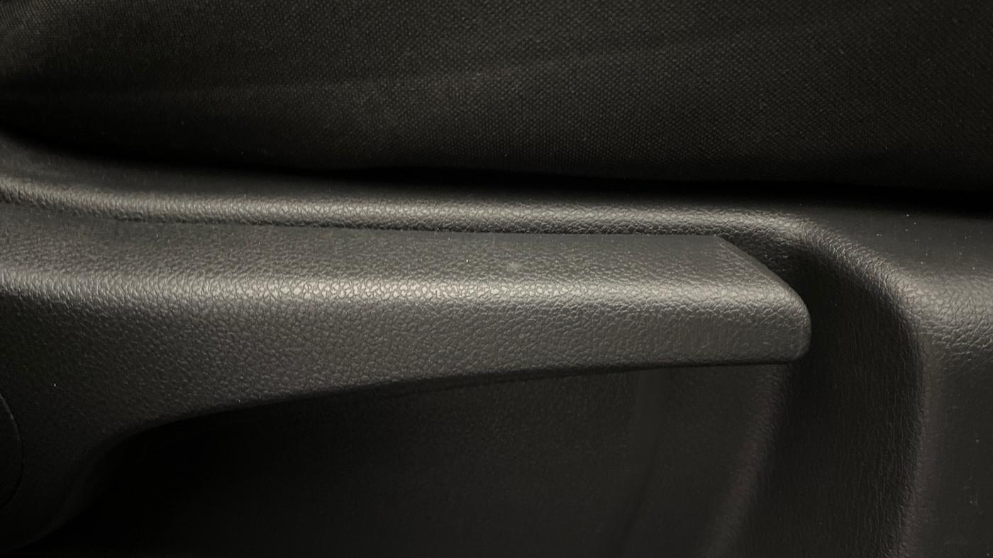 2019 Nissan Kicks XV DIESEL, Diesel, Manual, 50,110 km, Driver Side Adjustment Panel