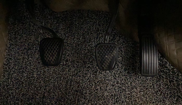 2017 Honda WR-V 1.2L I-VTEC VX MT, Petrol, Manual, 1,12,442 km, Pedals