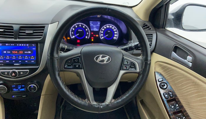 2015 Hyundai Verna FLUIDIC 1.6 VTVT S (O)  MT, Petrol, Manual, 25,274 km, Steering Wheel Close-up