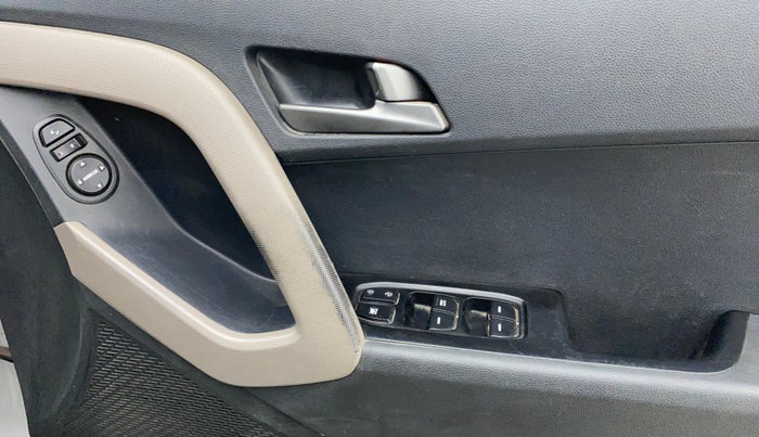 2017 Hyundai Creta SX PLUS 1.6 PETROL, Petrol, Manual, 1,08,218 km, Driver Side Door Panels Control