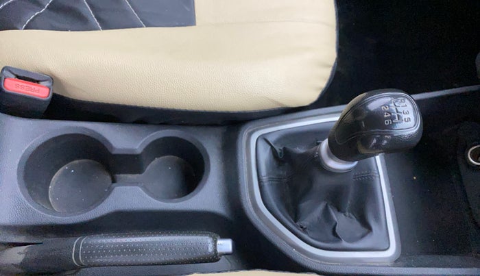 2017 Hyundai Creta SX PLUS 1.6 PETROL, Petrol, Manual, 1,08,218 km, Gear Lever