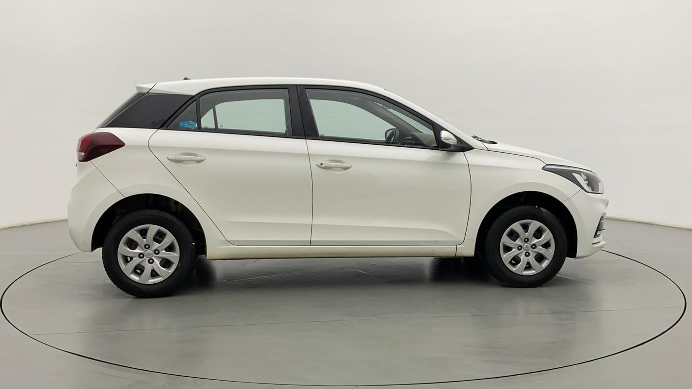 2018 Hyundai Elite i20 SPORTZ 1.2, Petrol, Manual, 52,575 km, Right Side View