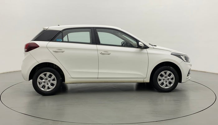 2018 Hyundai Elite i20 SPORTZ 1.2, Petrol, Manual, 52,575 km, Right Side View