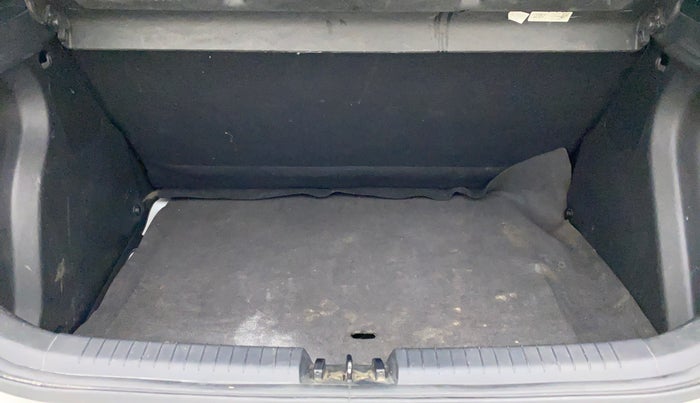 2018 Hyundai Elite i20 SPORTZ 1.2, Petrol, Manual, 52,575 km, Boot Inside
