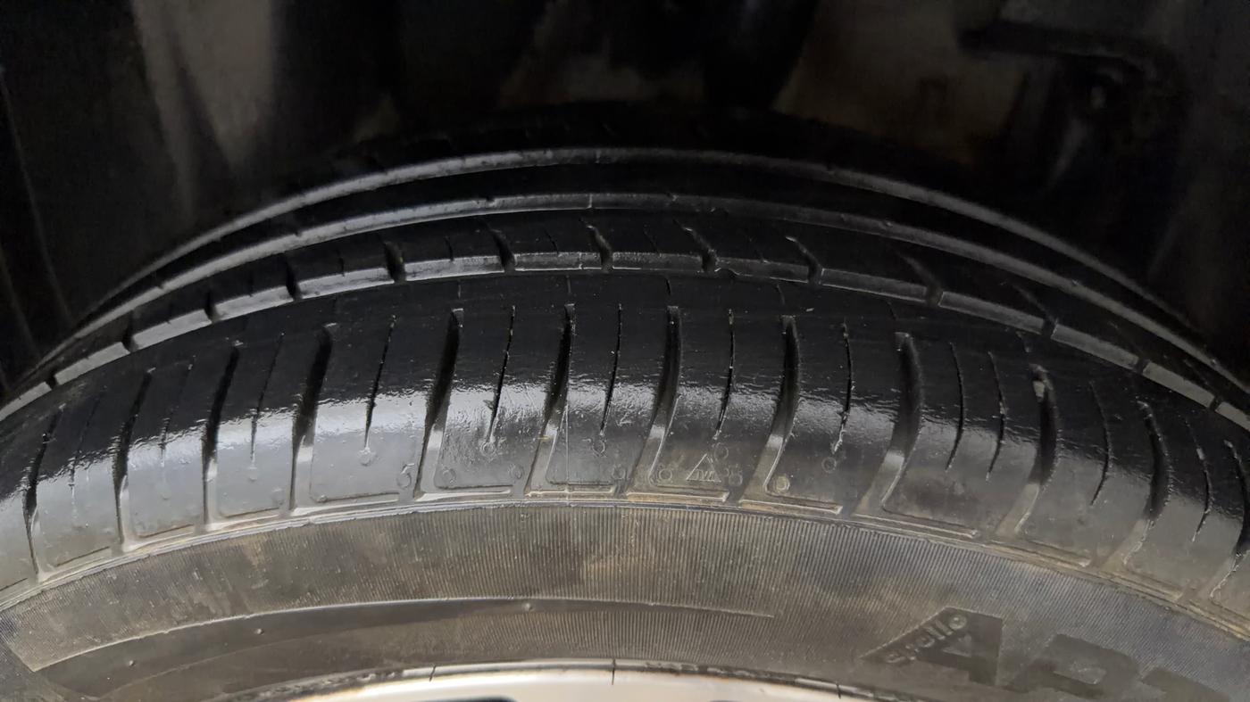 2021 Nissan Kicks XV 1.5, Petrol, Manual, 29,227 km, Left Rear Tyre Tread