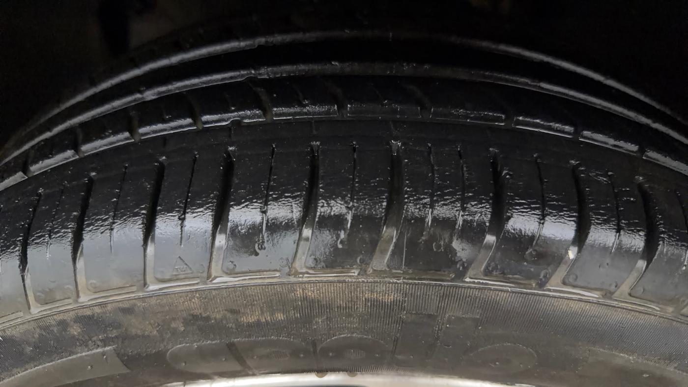 2021 Nissan Kicks XV 1.5, Petrol, Manual, 29,227 km, Left Front Tyre Tread