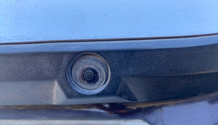 2016 Mahindra XUV500 W10 AT, Diesel, Automatic, 1,00,535 km, Parking Camera