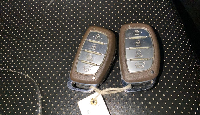 2021 Hyundai Creta SX EXECUTIVE 1.5 PETROL, Petrol, Manual, 81,839 km, Key Close Up