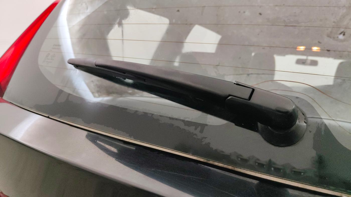 2020 Maruti XL6 ALPHA MT, Petrol, Manual, 1,07,011 km, Rear Wiper
