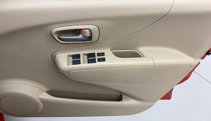 2013 Maruti A Star VXI, Petrol, Manual, 38,565 km, Driver Side Door Panels Control