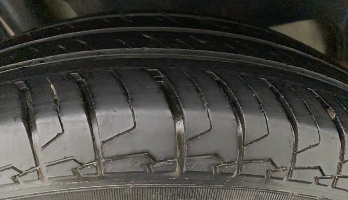 2021 Maruti Dzire VXI, Petrol, Manual, 78,582 km, Right Front Tyre Tread