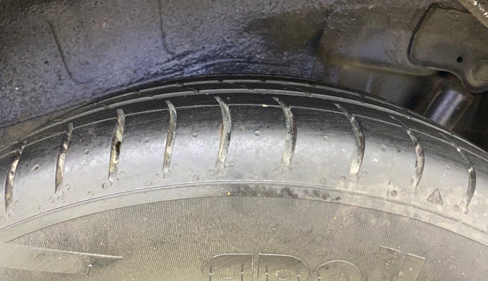 2017 Maruti Wagon R 1.0 VXI, Petrol, Manual, 43,418 km, Left Rear Tyre Tread