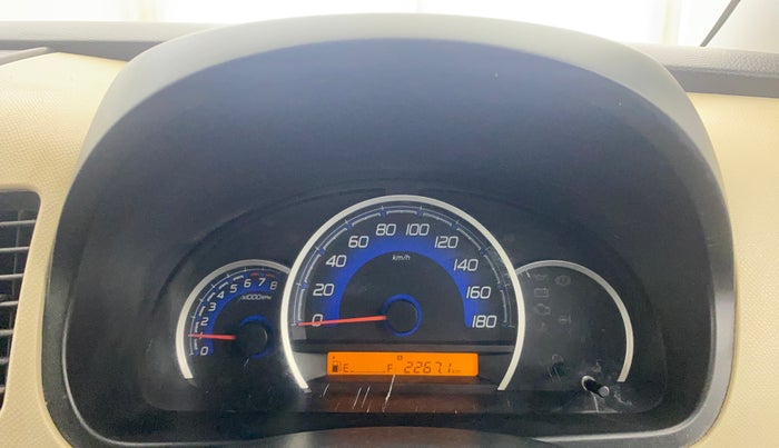 2017 Maruti Wagon R 1.0 VXI, Petrol, Manual, 43,418 km, Odometer Image