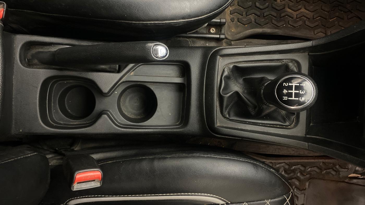 2021 Maruti Vitara Brezza VXI, Petrol, Manual, 78,065 km, Gear Lever